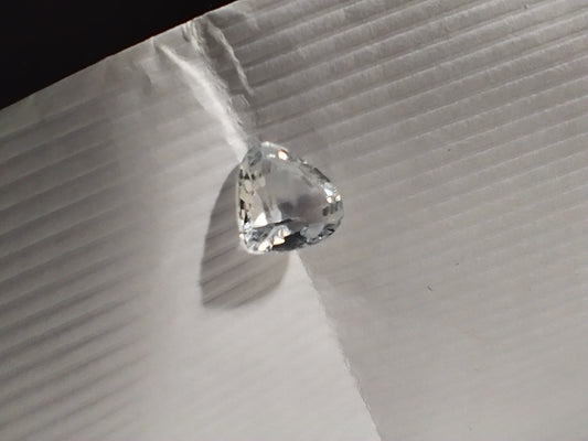 Saphir Incolore Naturel - 1.77 Carat (Certifié ALGT)